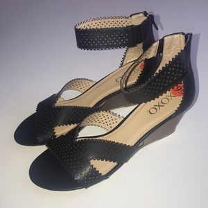 NEW xoxo woman’s ankle wedge sandal heel size 9.5